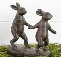 #8RS1033 Primitive Black Resin Rabbits Walking Hand In Hand