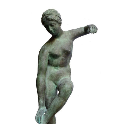 Venere al bagno - Statua in bronzo grande