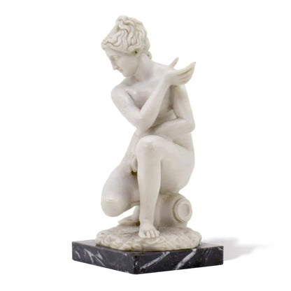 Venere Accovacciata - Statua in marmo 24 cm
